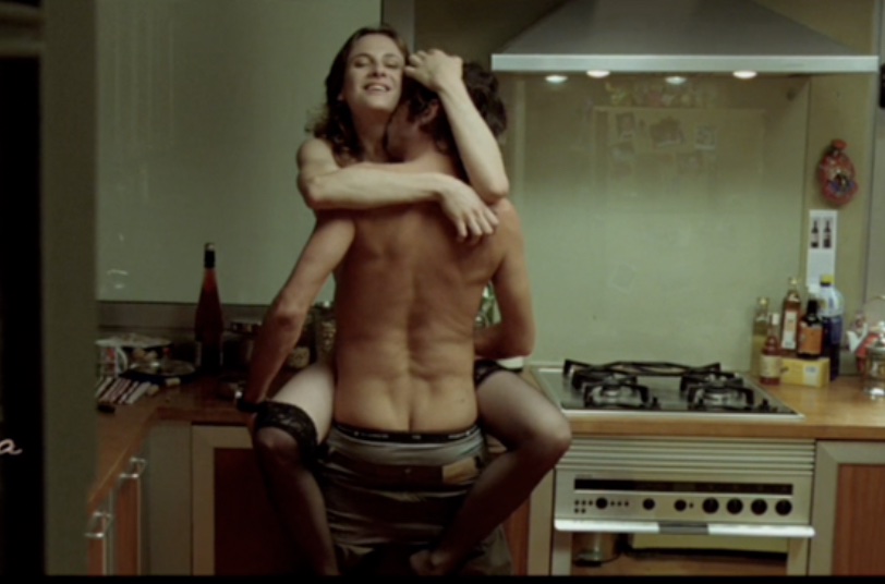 女孩有性瘾要频繁啪啪「时长:7分钟」